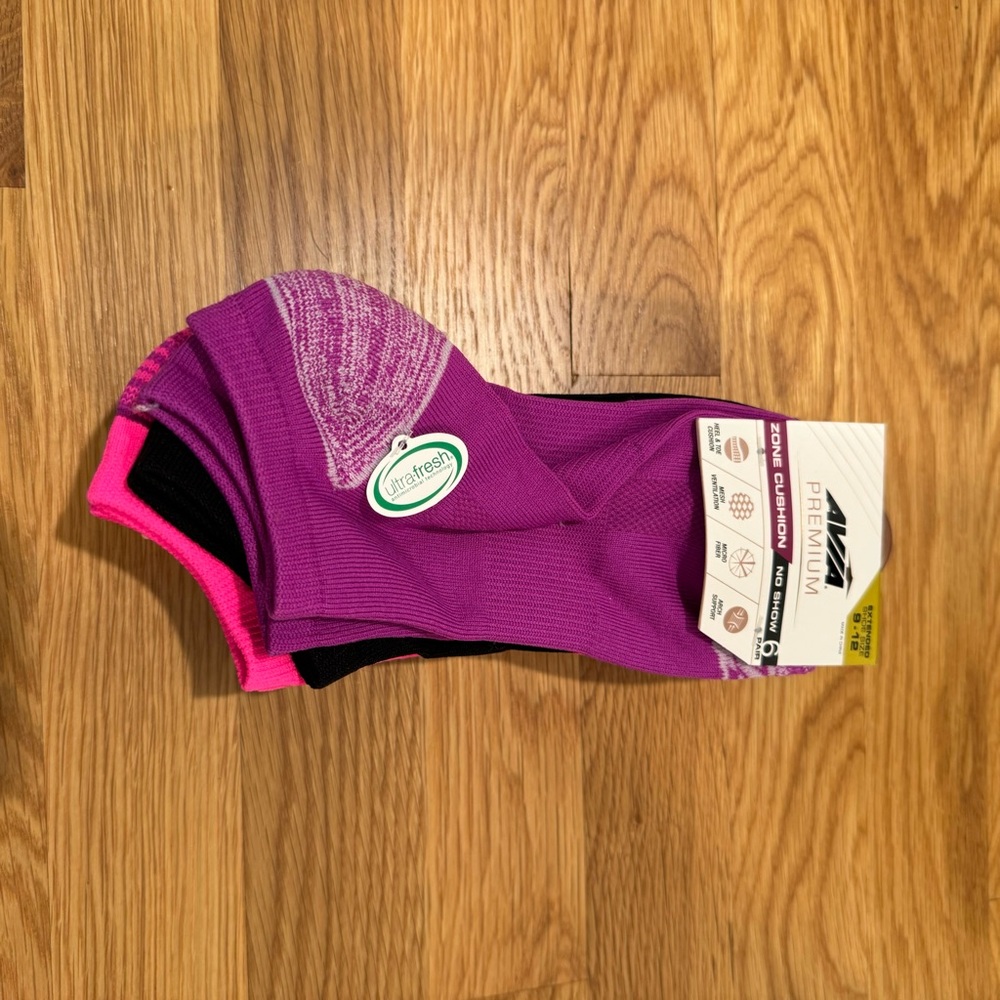 Active Socks NWT - 6 pack - Sizes 9 10 11 12